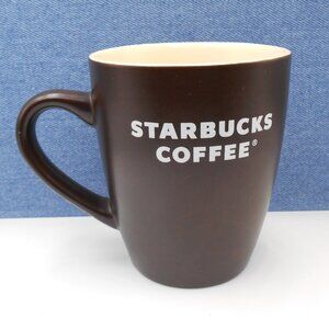 STARBUCKS BROWN AND WHITE 2008 COFFEE MUG CUP 12 FL OZ. COLLECTIBLE HOUSEWARE